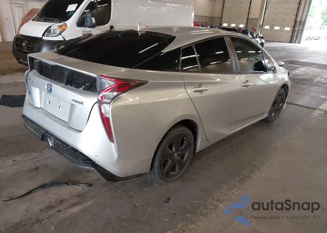 2017 Toyota Prius Three Touring из США, поврежденный, VIN JTDKARFU3H3544541